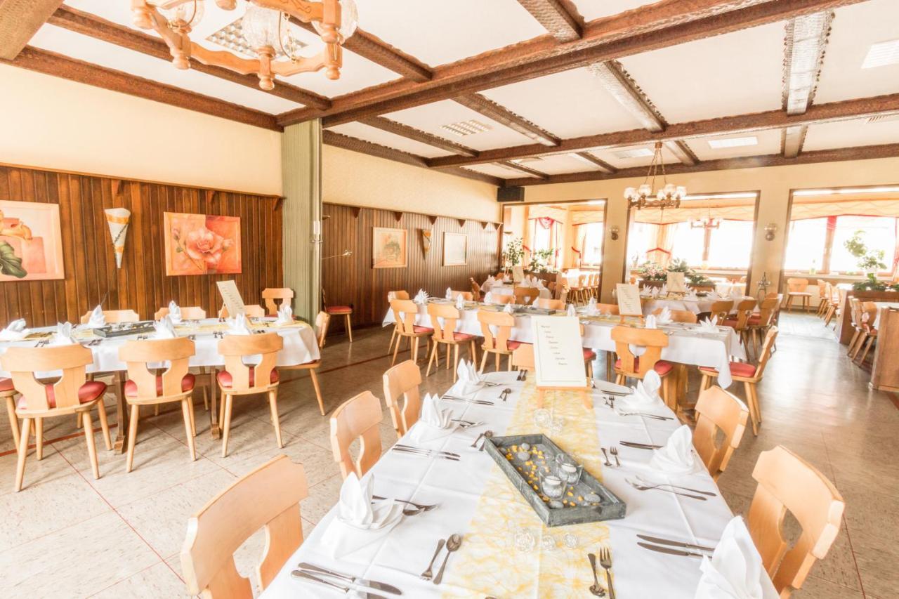 Hotel- Restaurant Zum Hirsch 3*